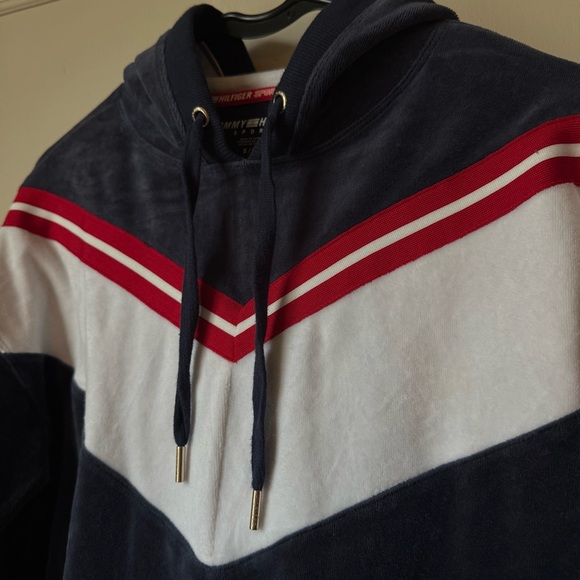 Tommy Hilfiger Velour Hoodie - Picture 2 of 6